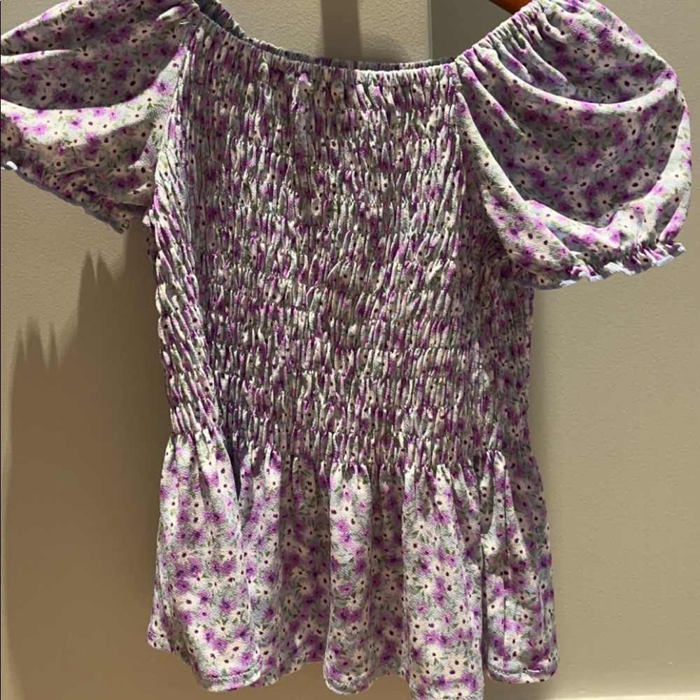 Floral puff sleeve shirt
